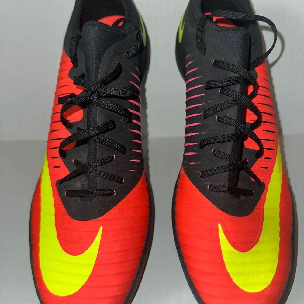 Nike Men's Black, Red, and Yellow Athletic Shoes